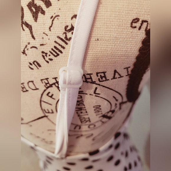 NWOT ZARA TRAFALUC Polka Dot Bodysuit with a Bra Cutout - Picture 7 of 10